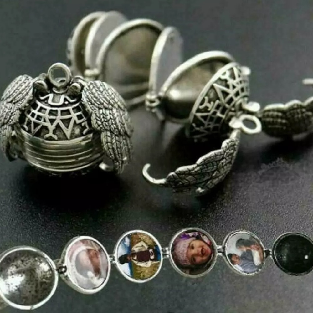 New Multi Photo Locket - Picture 3 of 15